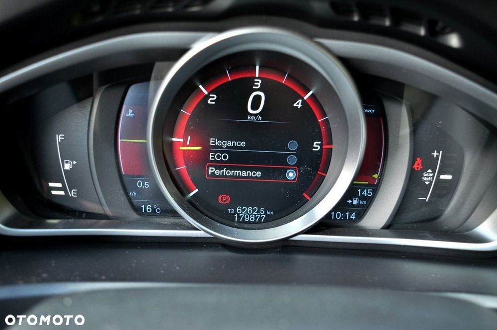 Volvo V40 D2 Summum - 21