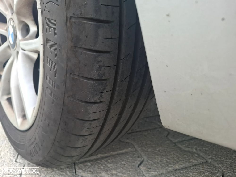 BMW 116 d EDynamics Line Sport - 4