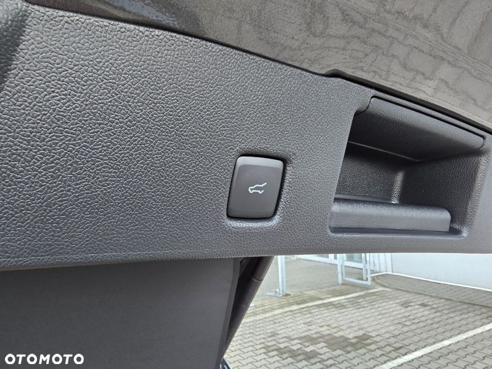 Ford Kuga - 21