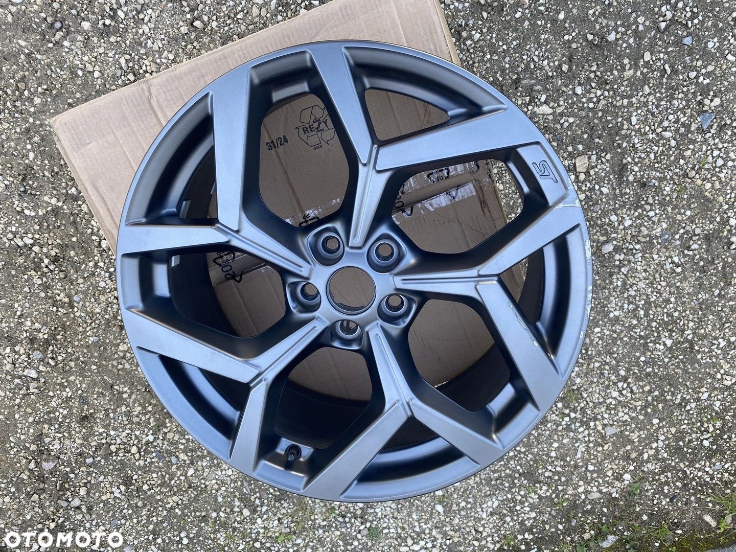 FELGA ALUMINIOWA FORD PUMA ST M1TJ-1007-EA 8JX19H2 ET47,5 5X108 - 1