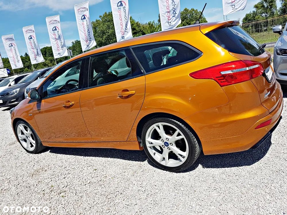 Ford Focus 1.0 EcoBoost Start-Stopp-System ST-LINE - 6