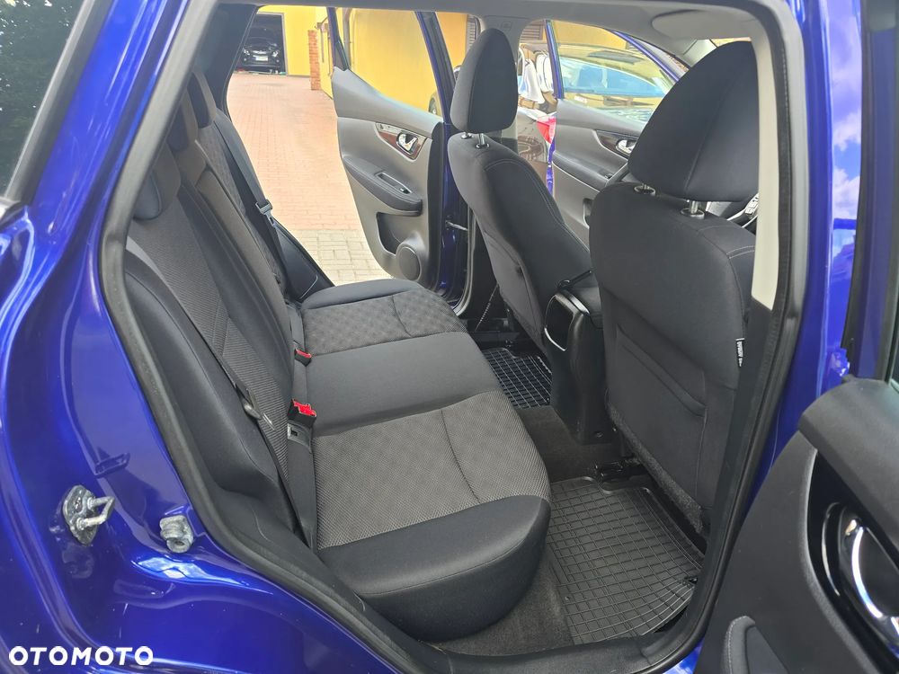 Nissan Qashqai 1.2 DIG-T N-Connecta EU6 - 18