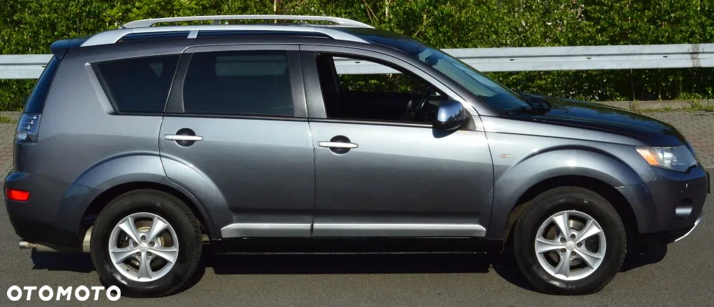Mitsubishi Outlander - 6