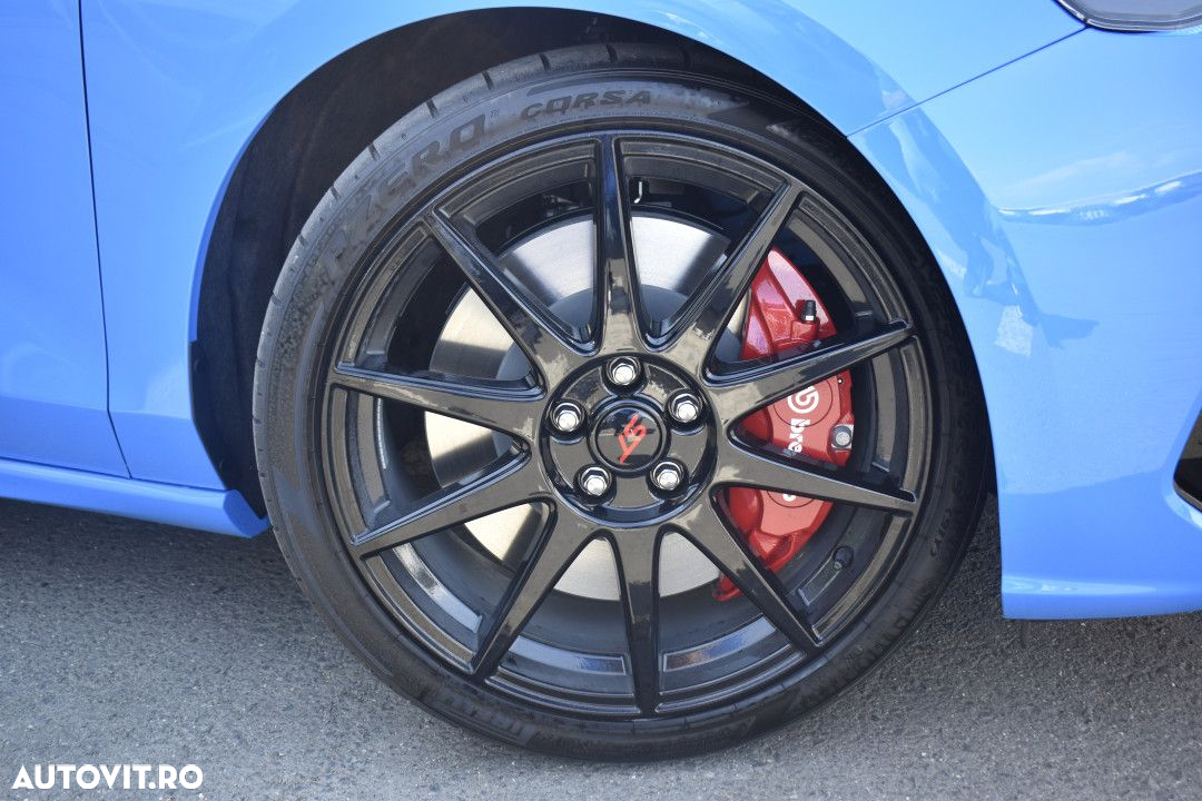 Ford Focus - 8