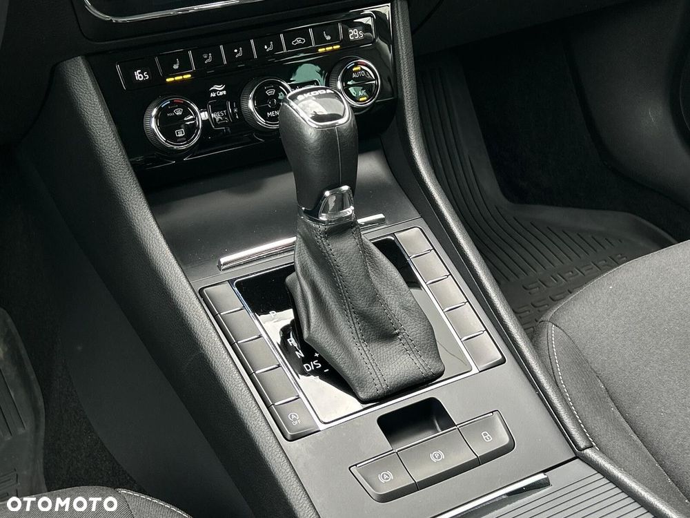 Skoda Superb 1.5 TSI Active DSG - 26