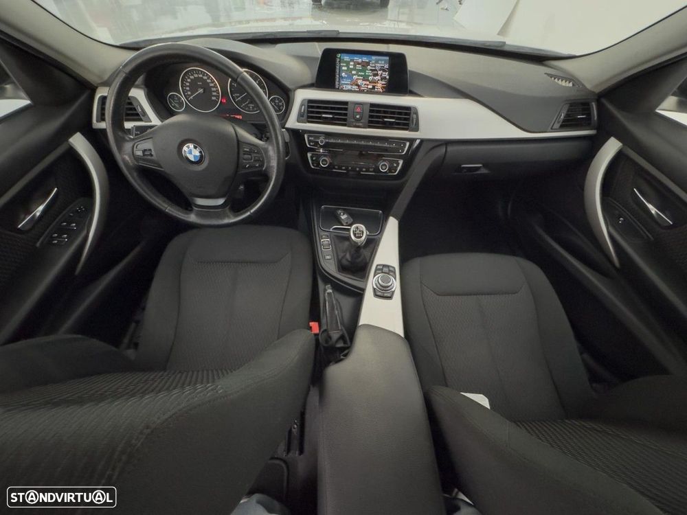 BMW 318 d Touring Advantage - 6