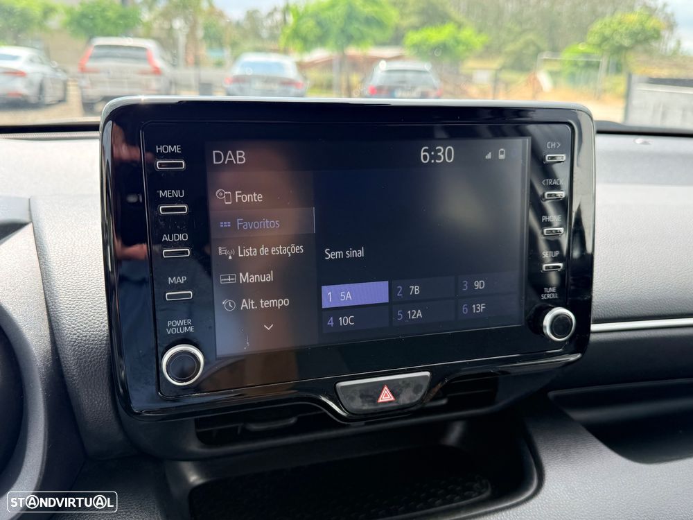 Toyota Yaris 1.5 HDF Comfort Plus - 5