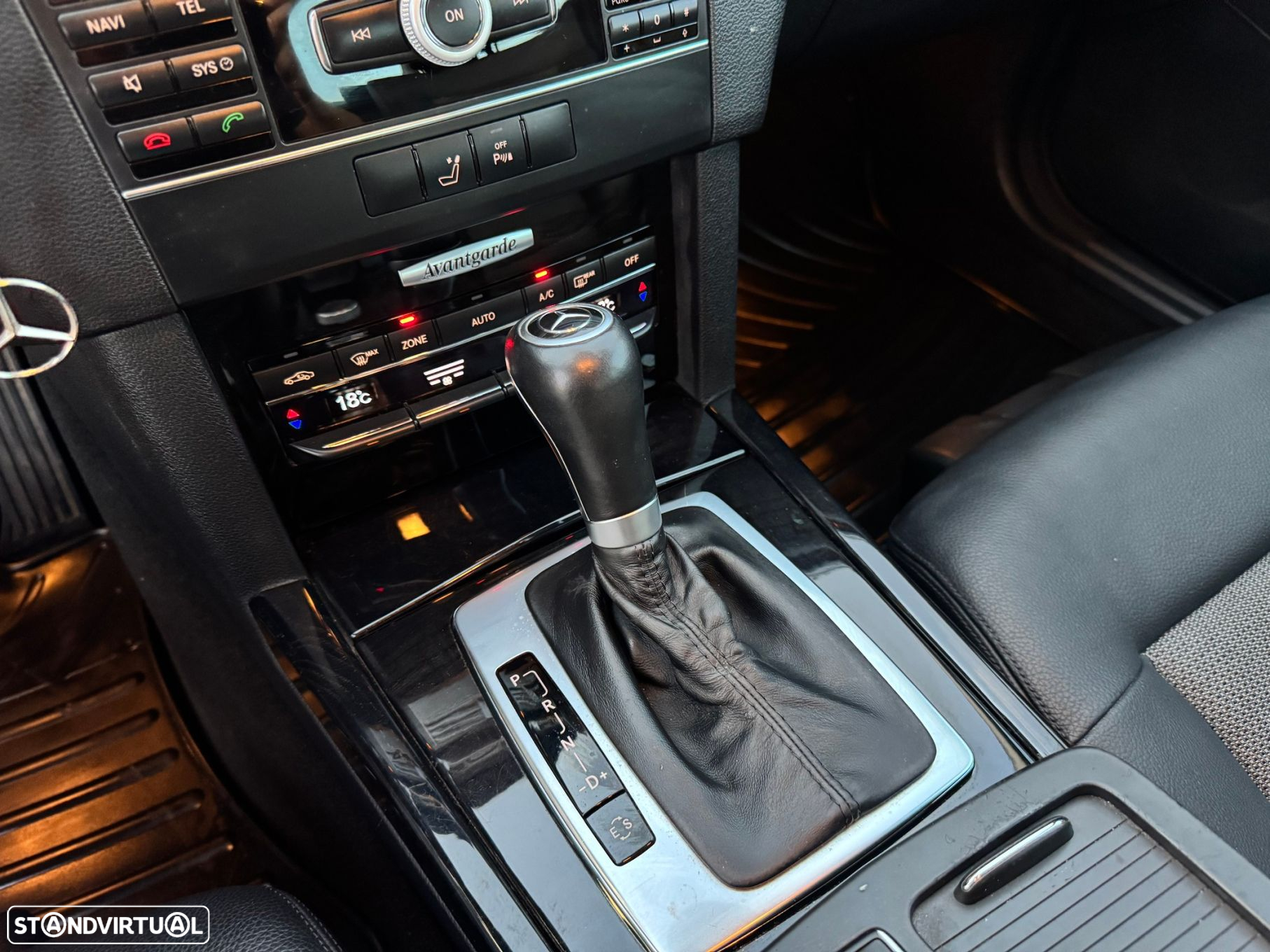 Mercedes-Benz E 220 CDi Avantgarde BlueEfficiency Auto. - 11