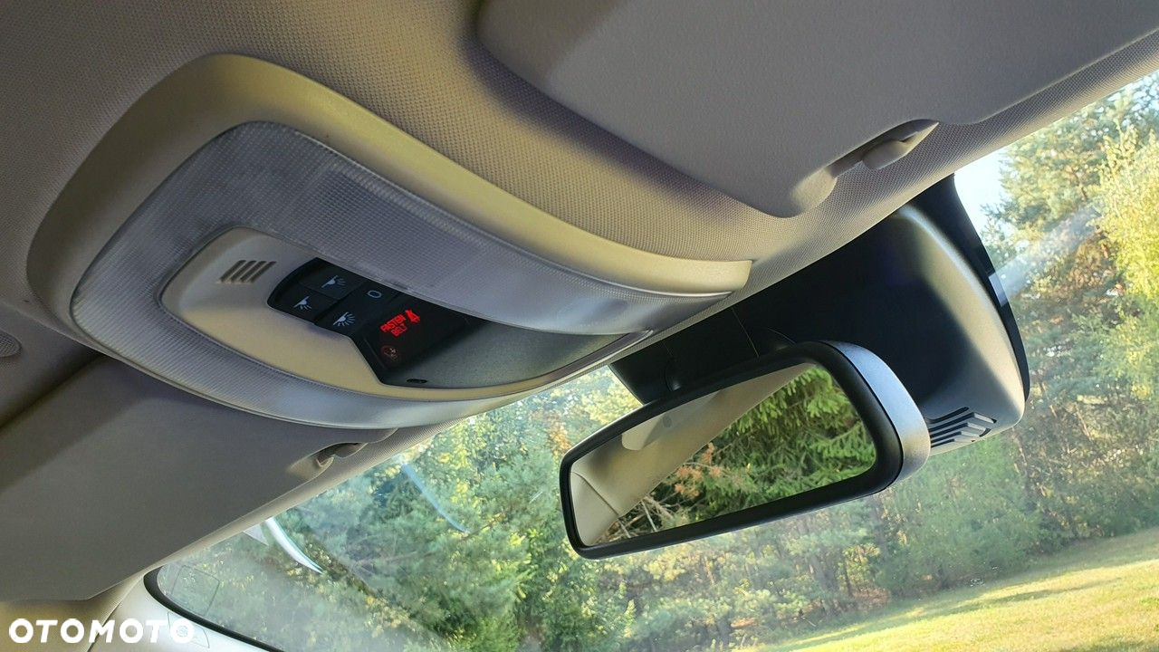 Volvo XC 60 D4 Momentum - 22
