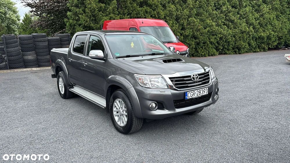 Toyota Hilux 4x4 Double Cab Life - 34