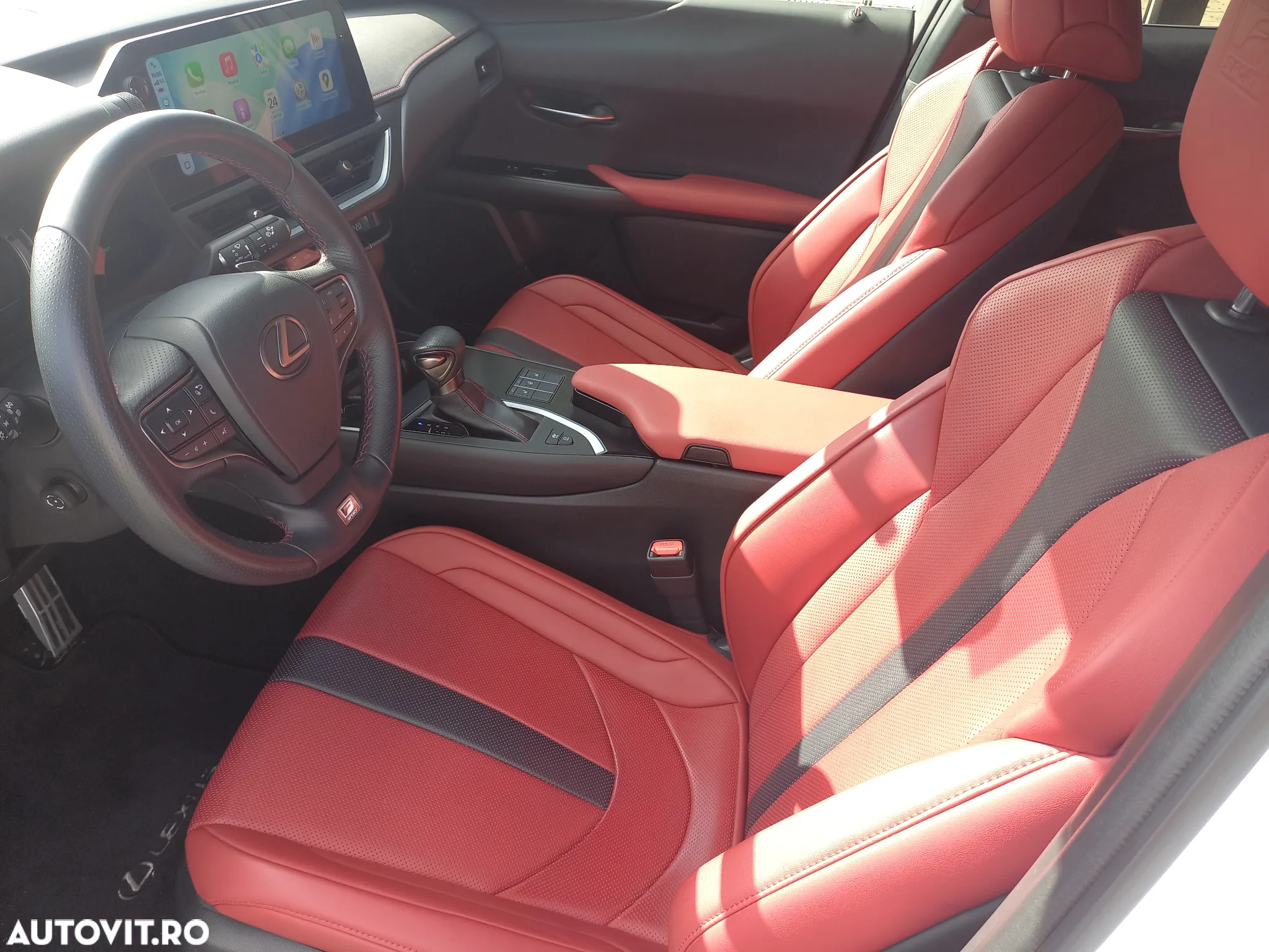 Lexus UX 250h 2.0L HEV 20H- (178 HP) 4X4 CVT F Sport - 11