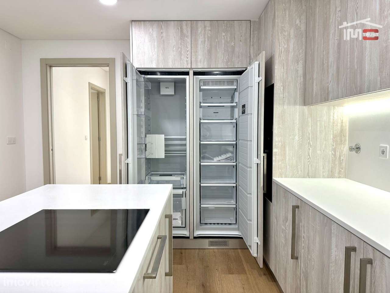 Apartamento T3 com 2 Lugares de Parqueamento e Varandas - Grande imagem: 4/37