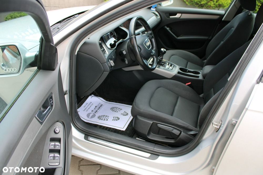 Audi A4 Avant 2.0 TDI DPF Ambiente - 20