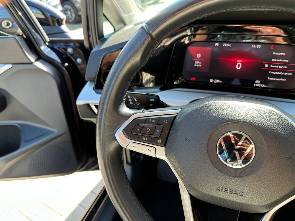 Volkswagen Golf - 11
