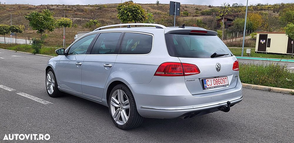 Volkswagen Passat Variant 2.0 TDI BlueMotion Technology DSG Highline - 18