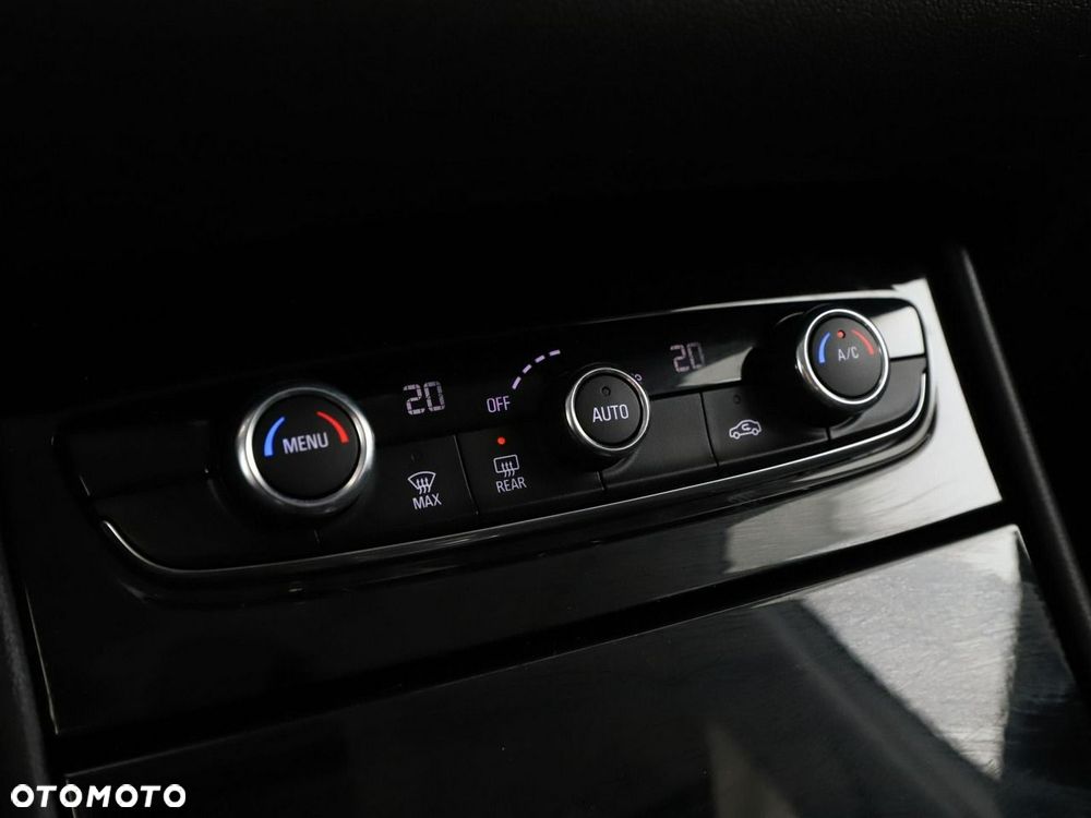 Opel Grandland X 1.6 DI Start/Stop Business Elegance - 28