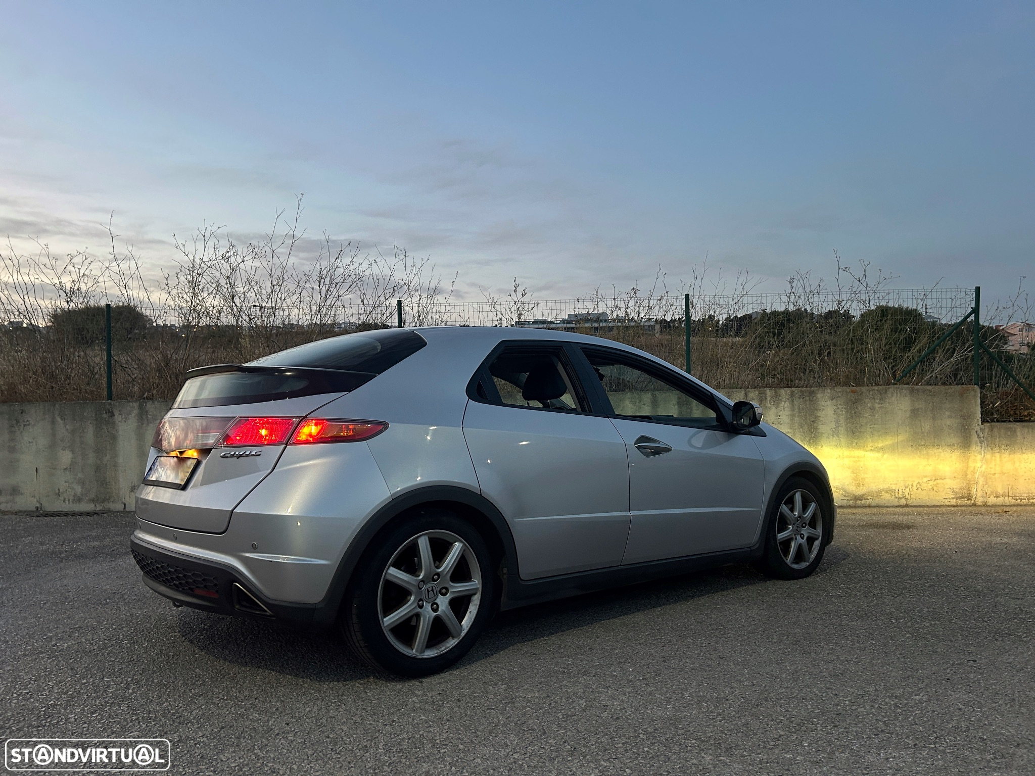 Honda Civic 1.8 Executive NAVI - 6