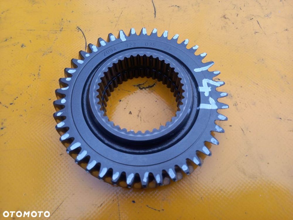 Elementy napędu pompy hydraulicznej Deutz Fahr Agrotron 180.7 Profiline - 1