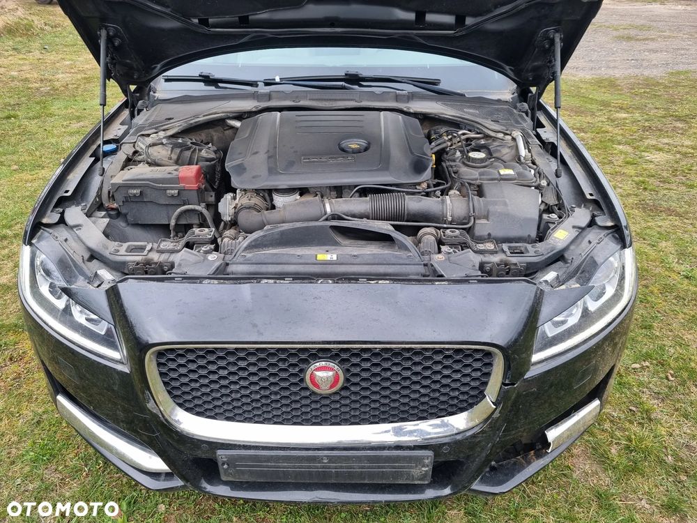 Jaguar XF 2.0 i4D Pure - 9