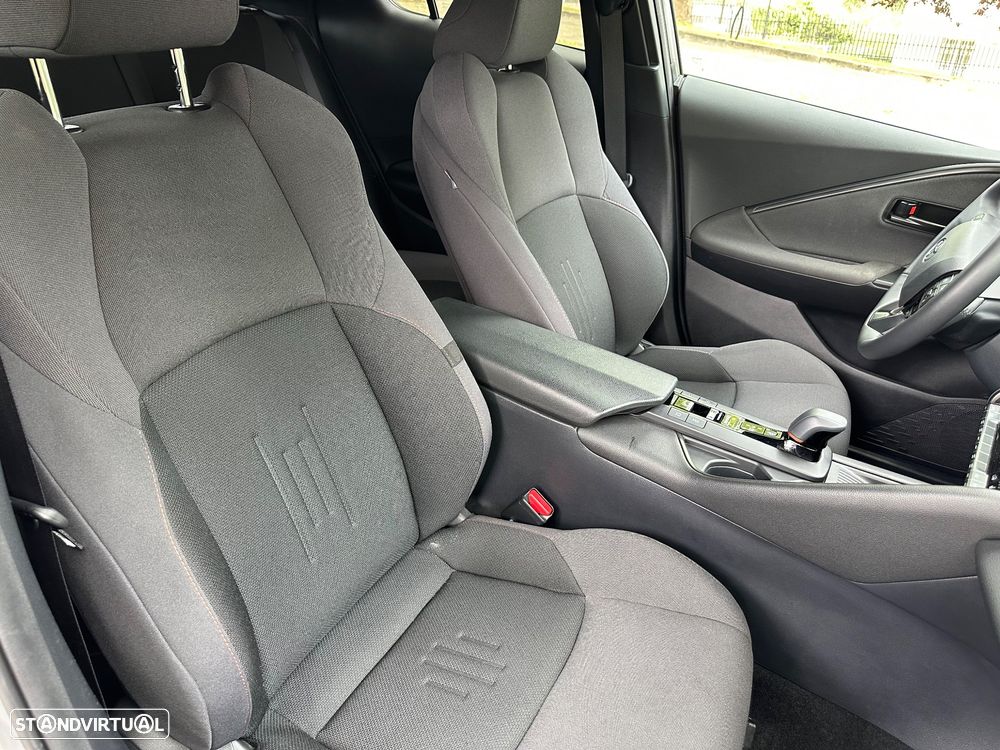 Toyota C-HR 2.0 Hybrid Exclusive - 30