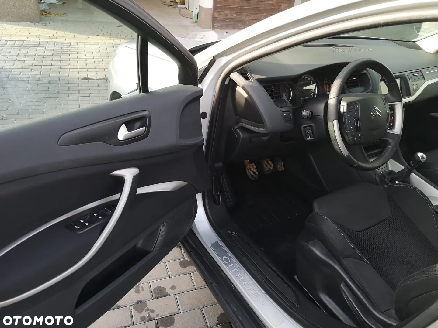 Citroën C5 2.0 HDi Confort - 21