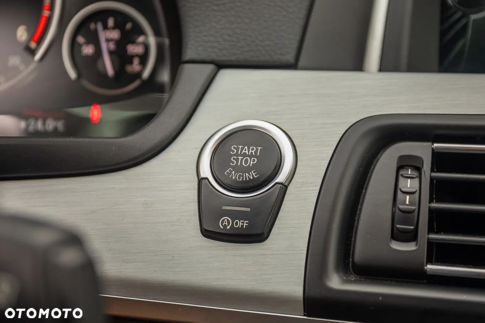 BMW Seria 5 535d Luxury Line - 34