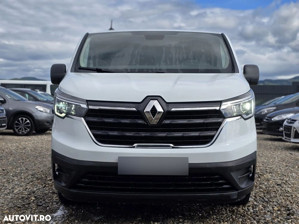Renault TRAFIC - 2