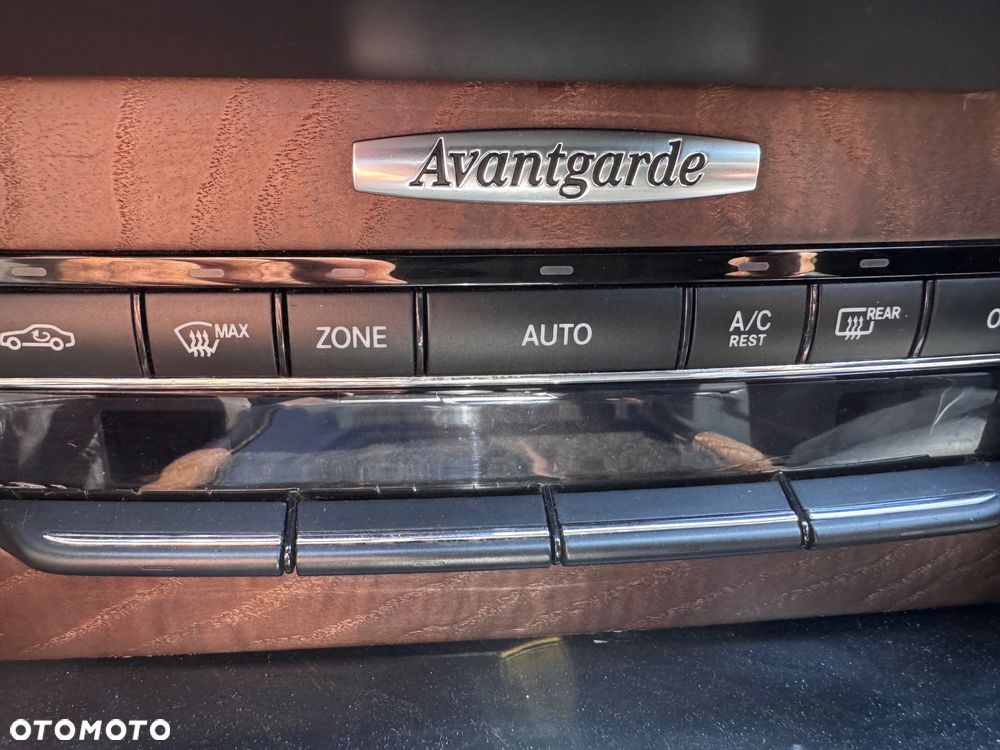 Mercedes-Benz Klasa E 250 CDI DPF BlueEFFICIENCY Automatik Avantgarde - 24
