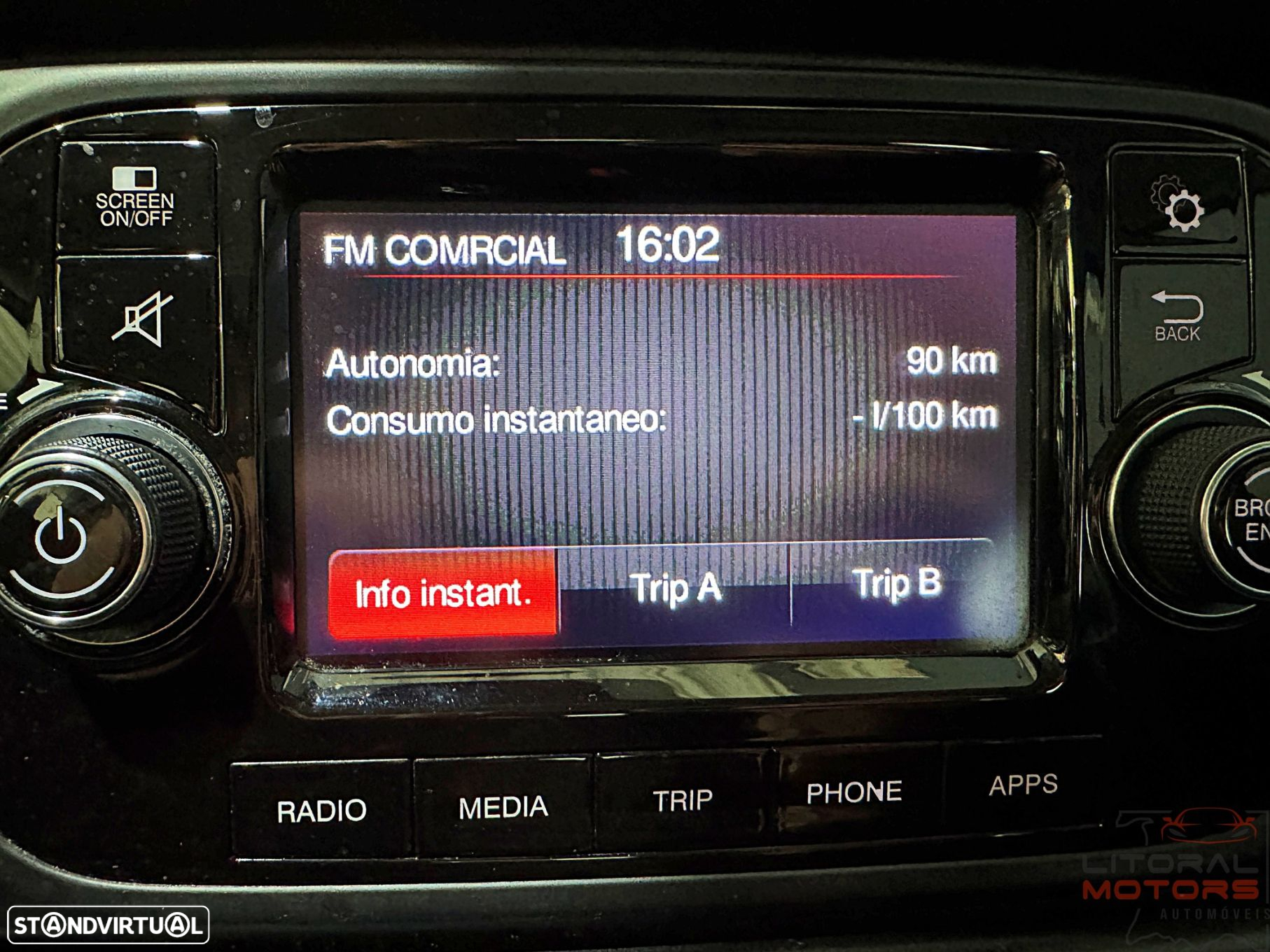 Fiat Tipo Station Wagon 1.3 M-Jet Lounge - 29