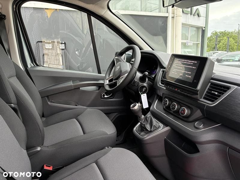 Renault Trafic - 10