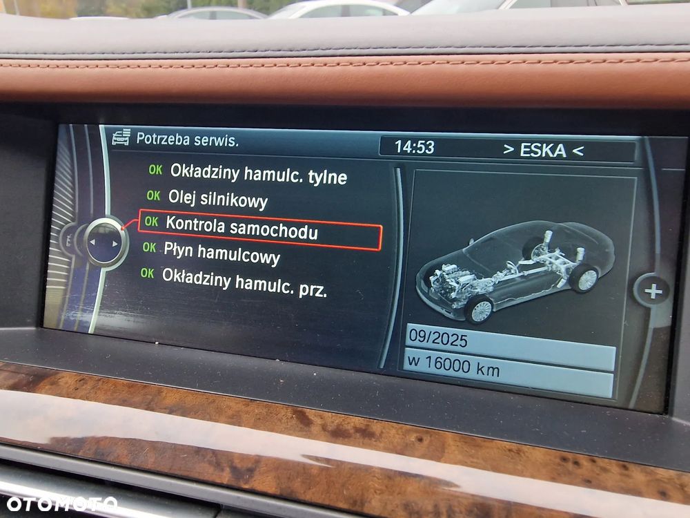 BMW Seria 7 740d xDrive - 32