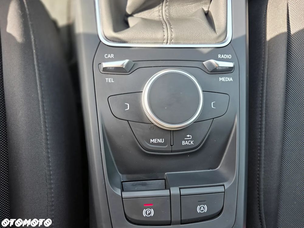 Audi Q2 30 TFSI Sport - 18
