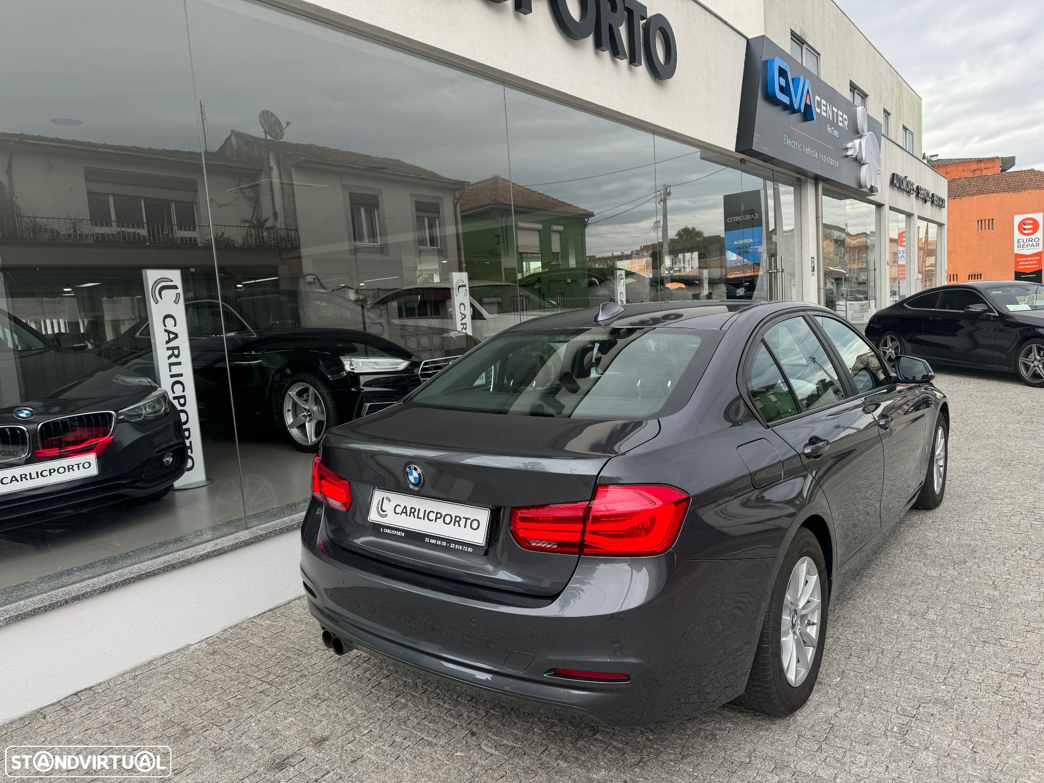 BMW 330 e iPerformance Line Luxury - 3