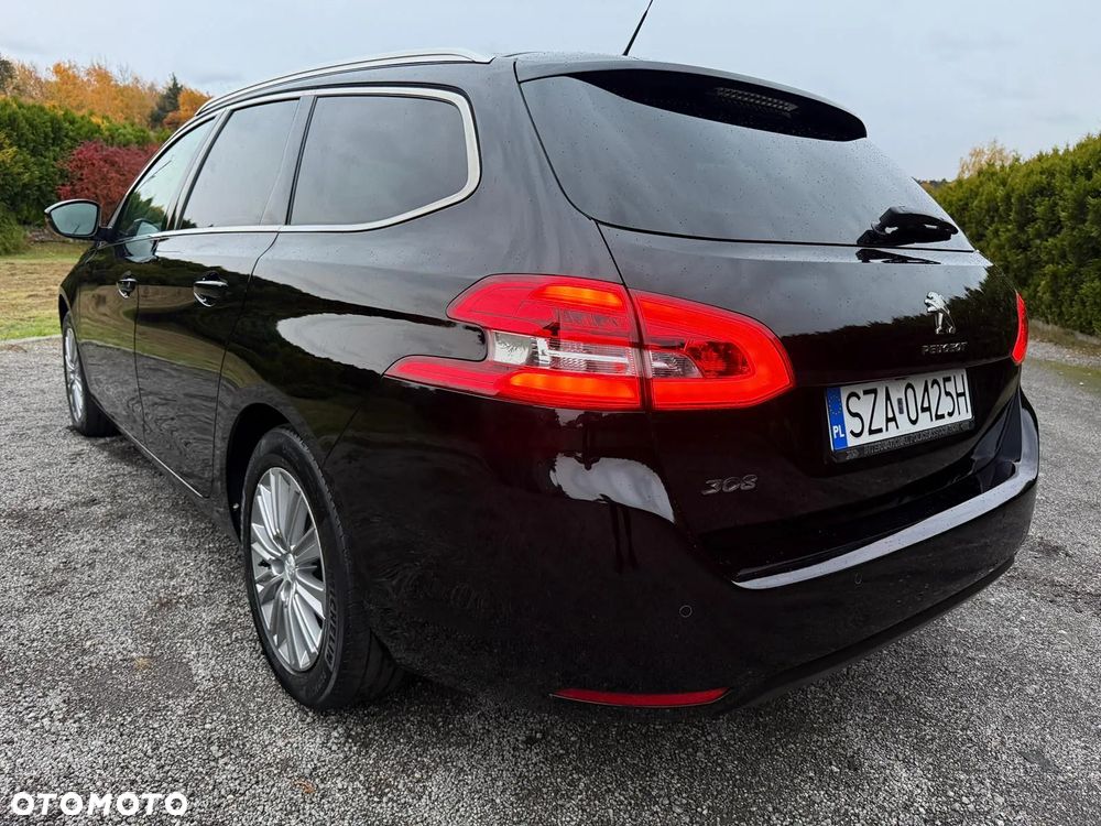 Peugeot 308 1.5 BlueHDi Active Pack Business S&S EAT8 - 5