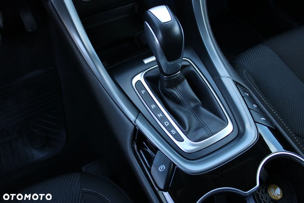 Ford Mondeo 2.0 TDCi Titanium PowerShift - 33