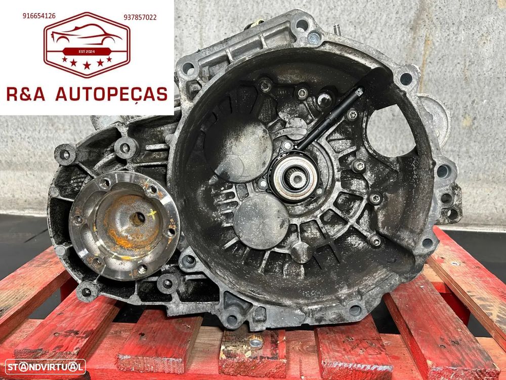 Caixa de Velocidades Manual Audi A3 8P Ref KNS - 1