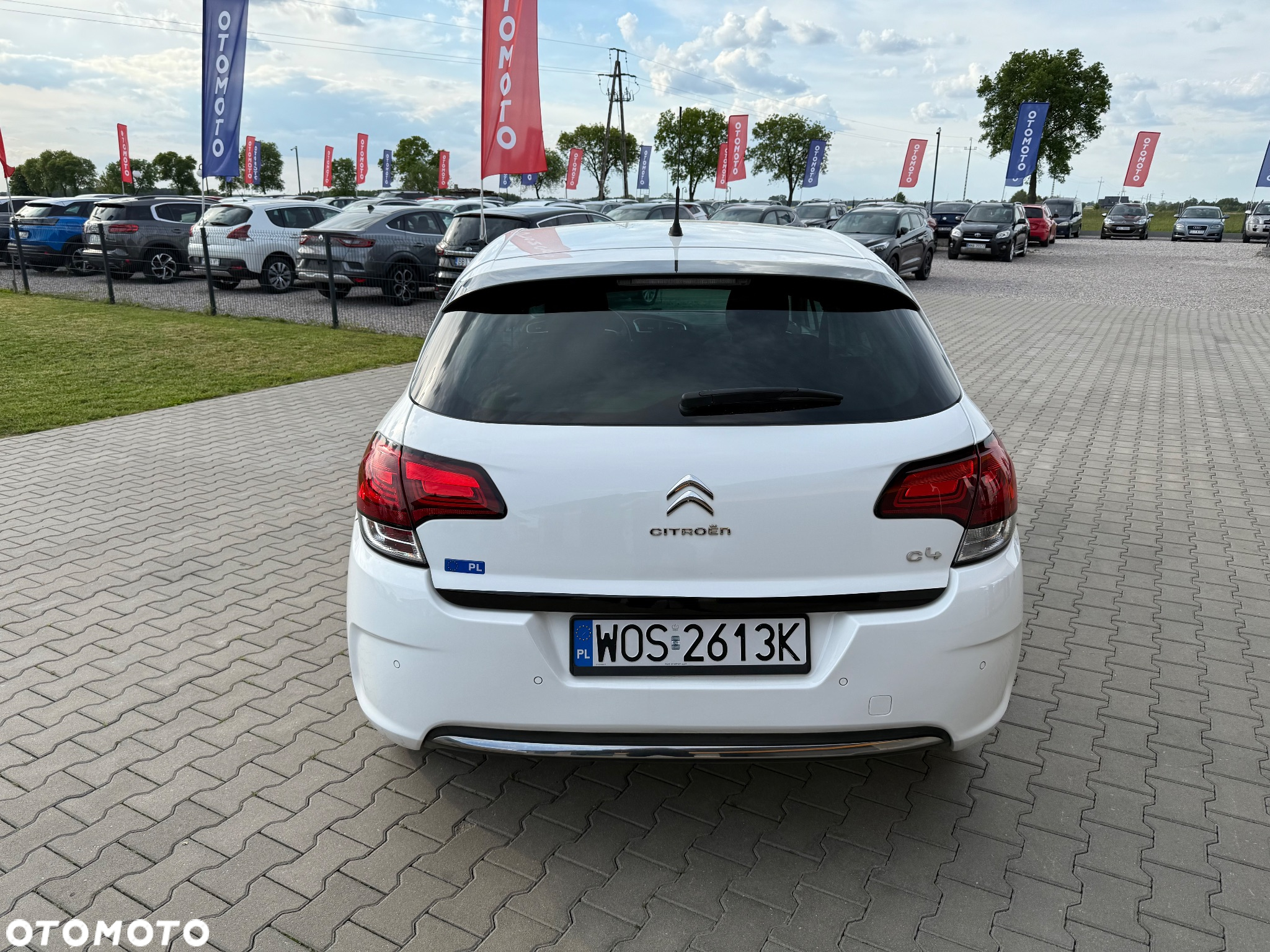 Citroën C4 e-HDi 115 Selection - 9