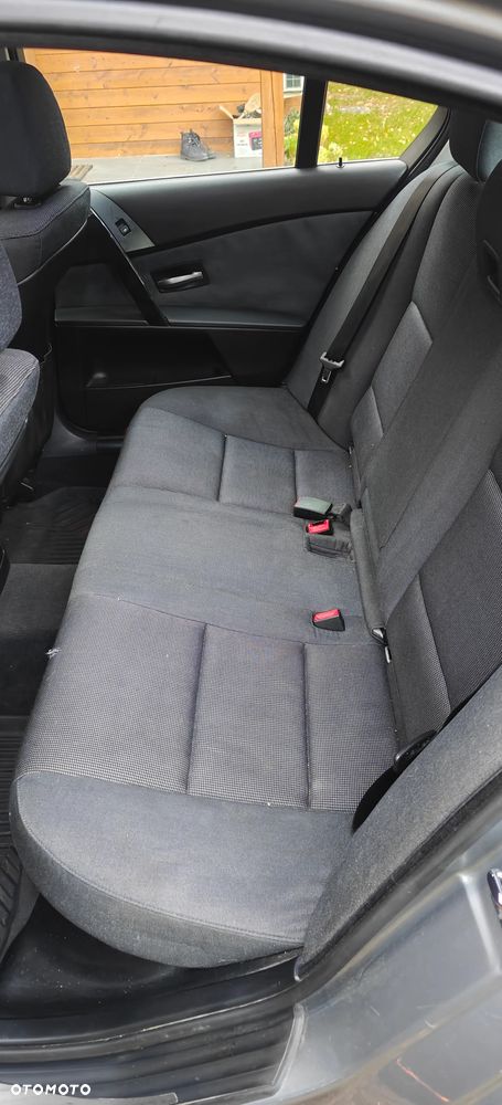 BMW Seria 5 520i - 23