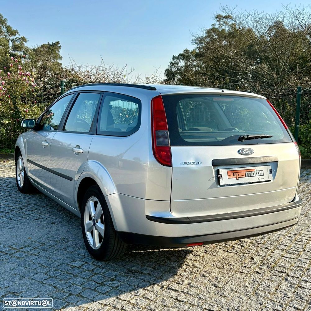 Ford Focus 1.4 16V S - 20