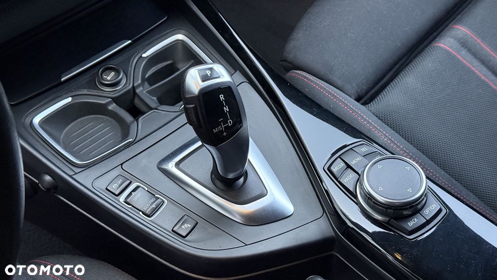 BMW Seria 1 116d Edition M Sport Shadow - 29