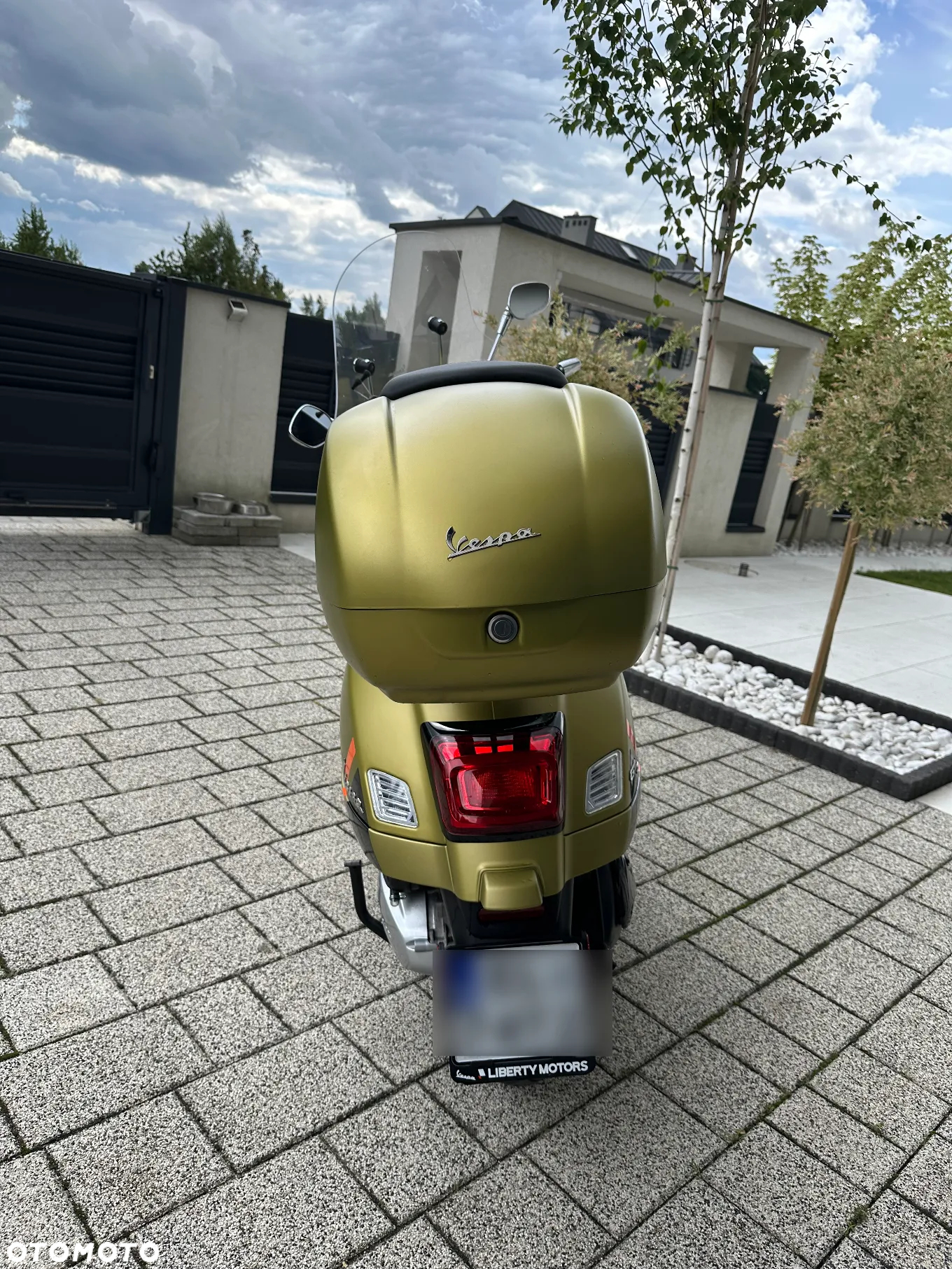 Vespa GTS - 7