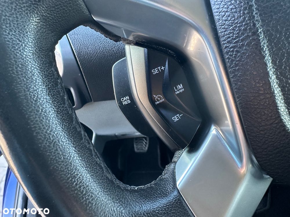 Ford TRANSIT CUSTOM - 18