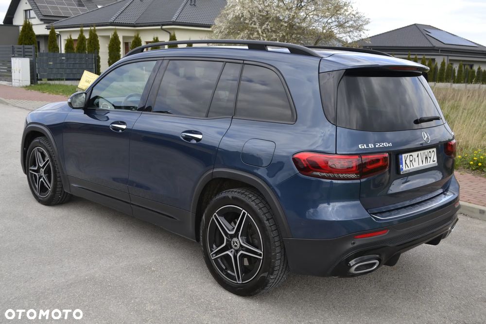 Mercedes-Benz GLB 220 d AMG Line 8G-DCT - 14