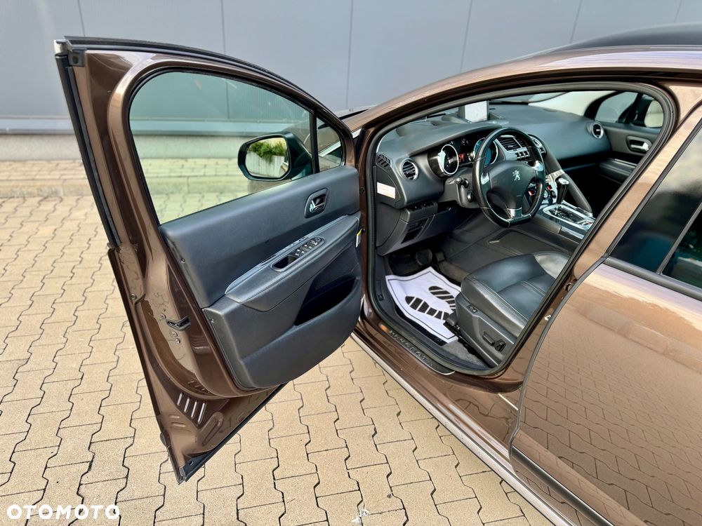 Peugeot 3008 HDi 160 Automatik Allure - 22