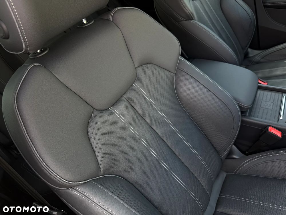 Audi Q5 Sportback - 12