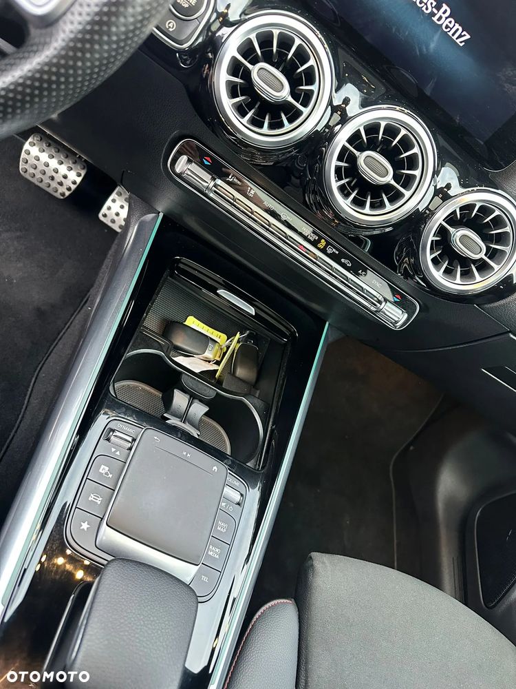 Mercedes-Benz Klasa B 250 4Matic 7G-DCT AMG Line - 26