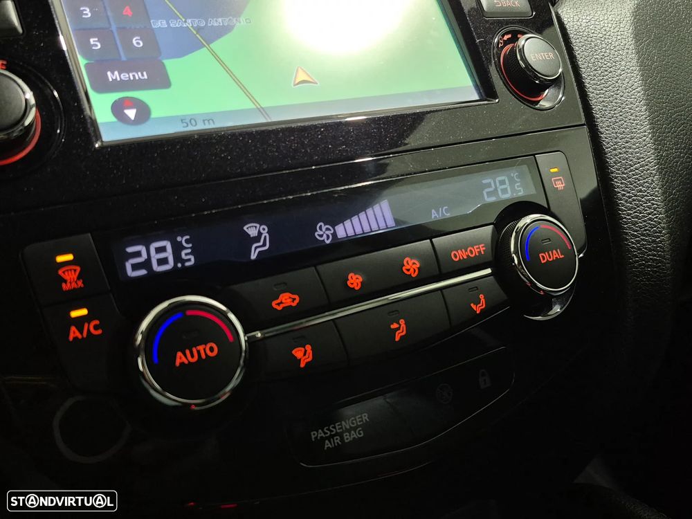 Nissan Qashqai 1.6 dCi Tekna Premium 17 Pele S P.Preta - 24