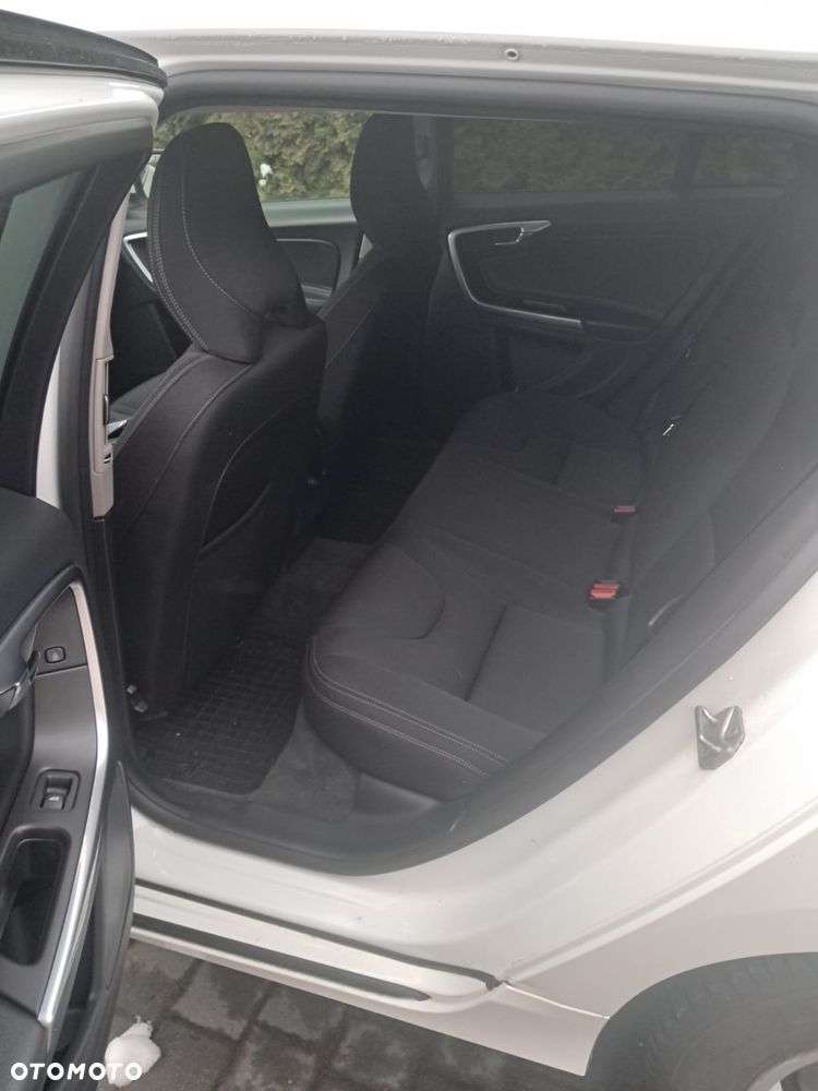 Volvo V60 - 14