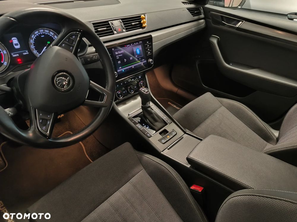 Skoda Superb 2.0 TDI SCR Style DSG - 14