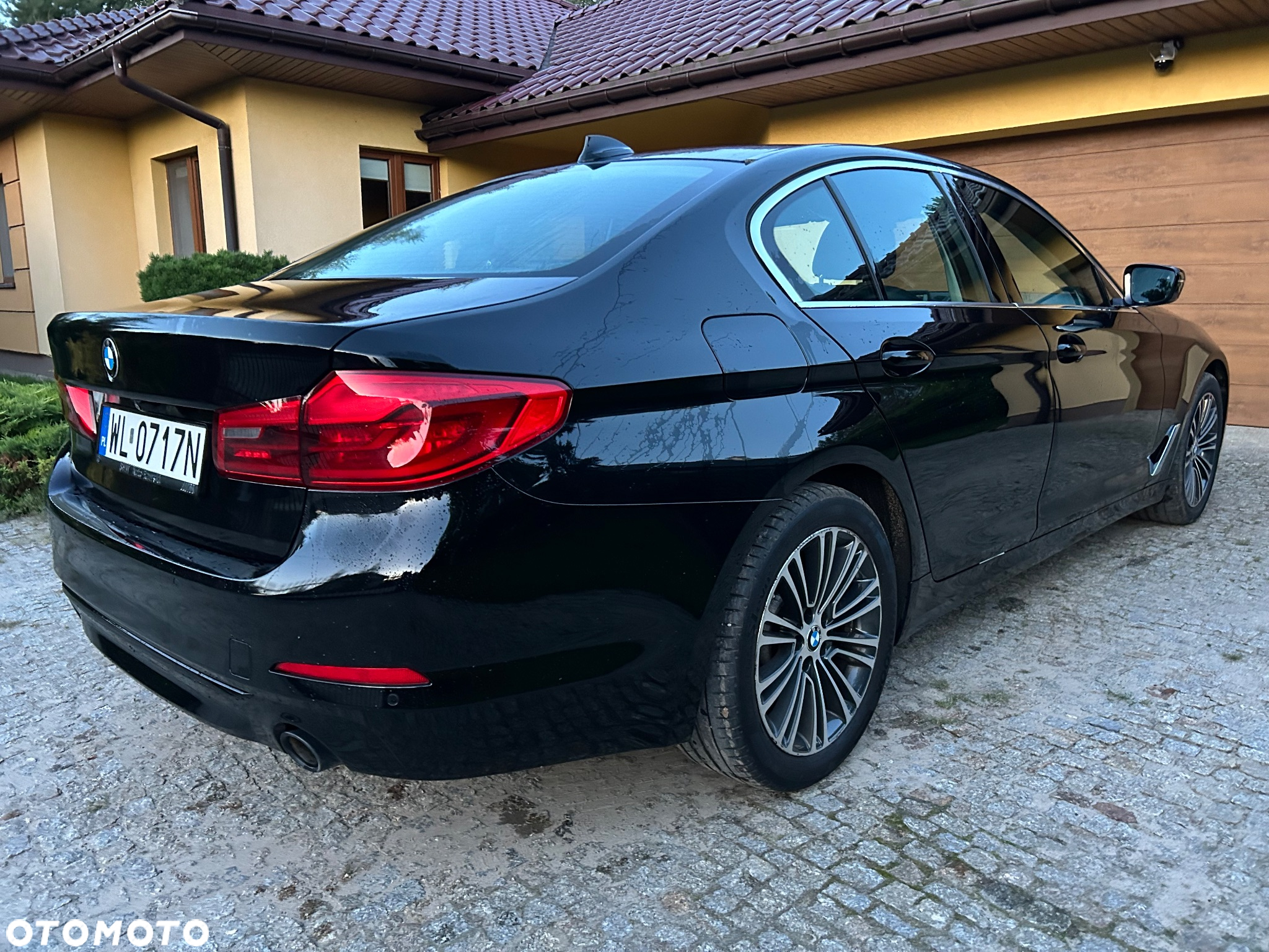BMW Seria 5 518d Sport Line - 4